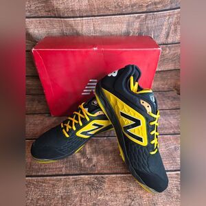 New Balance Men's 3000v4 Metal Baseball Cleats Size 16W Black/Yellow NIB
